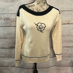 Elaris Sweater Embroidered Flower with Pearls Size Small
